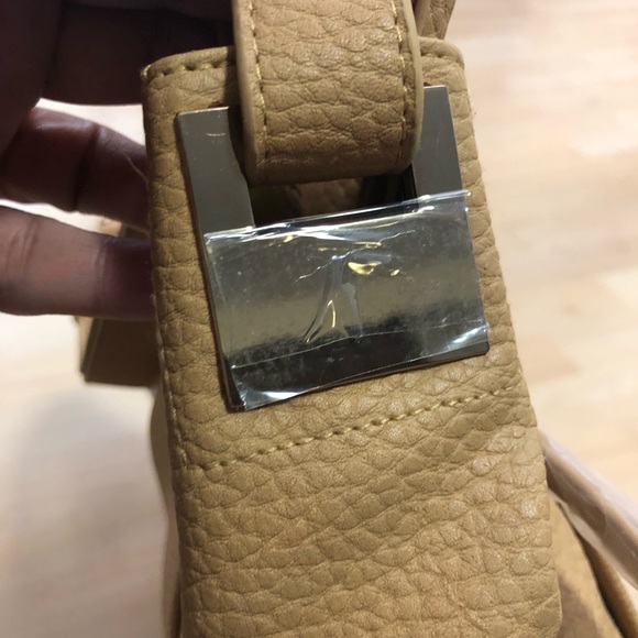 BNWT Kenneth Cole Reaction Hobo Bag - Picture 5 of 7